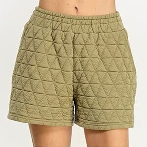 See And Be Seen  Womens Quilted Shorts | S | Olive NEW!!